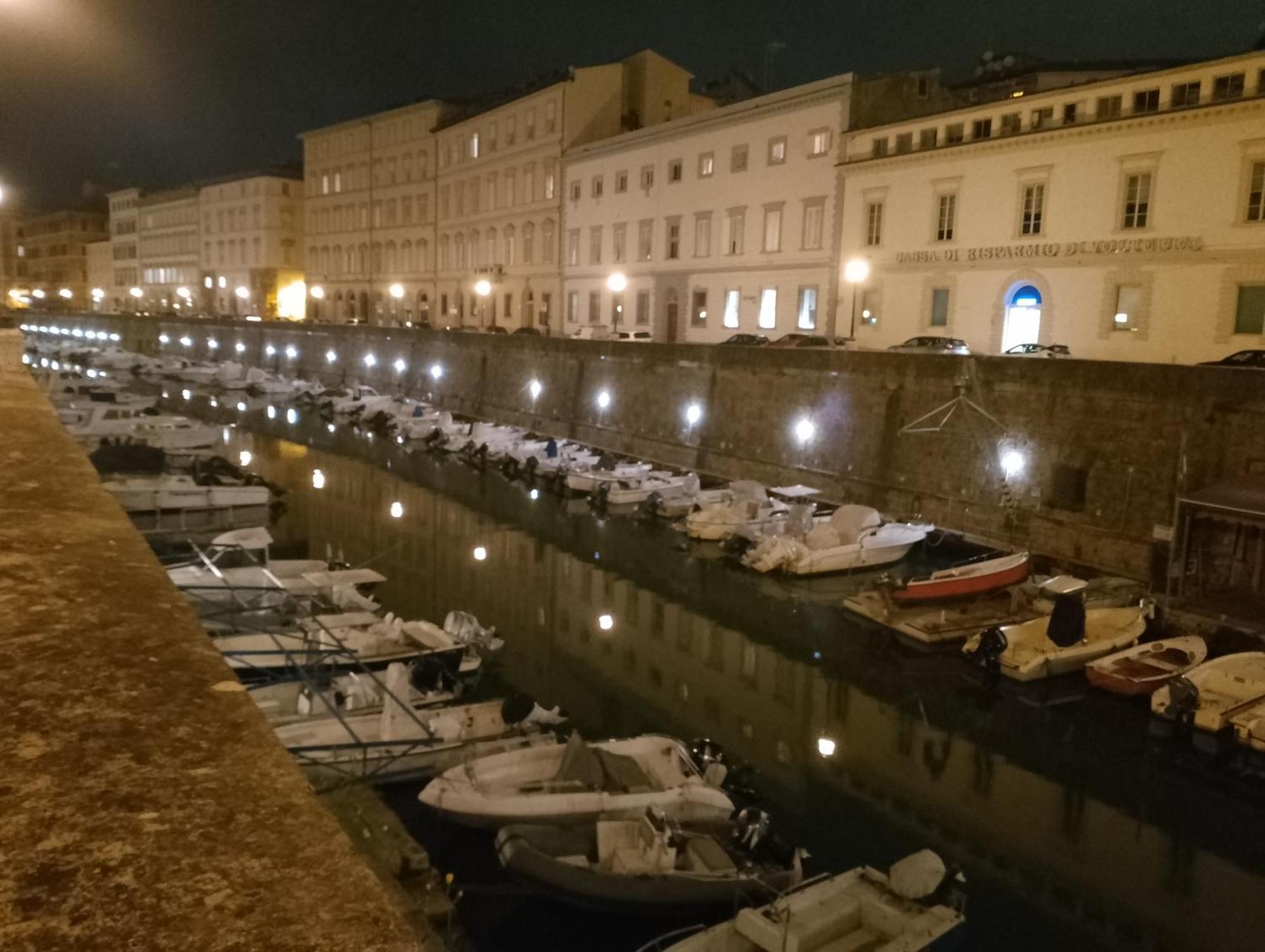 Apartament Casa Cavour Livorno Zewnętrze zdjęcie
